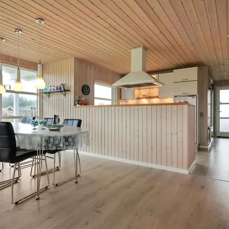 Troels - 750m From The Sea In Nw Jutland By Interhome בית נופש לוקן